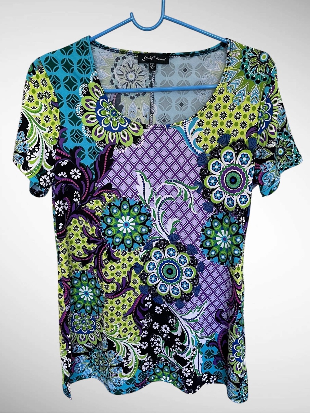 Slinky Brand Patterned Pullover Top Short Sleeves Scoopneck